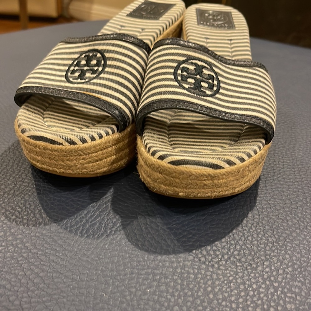 Tory Burch Navy and Ivory Striped Canvas Logo slide Rope Wedges Size 8 - Picture 8 of 8